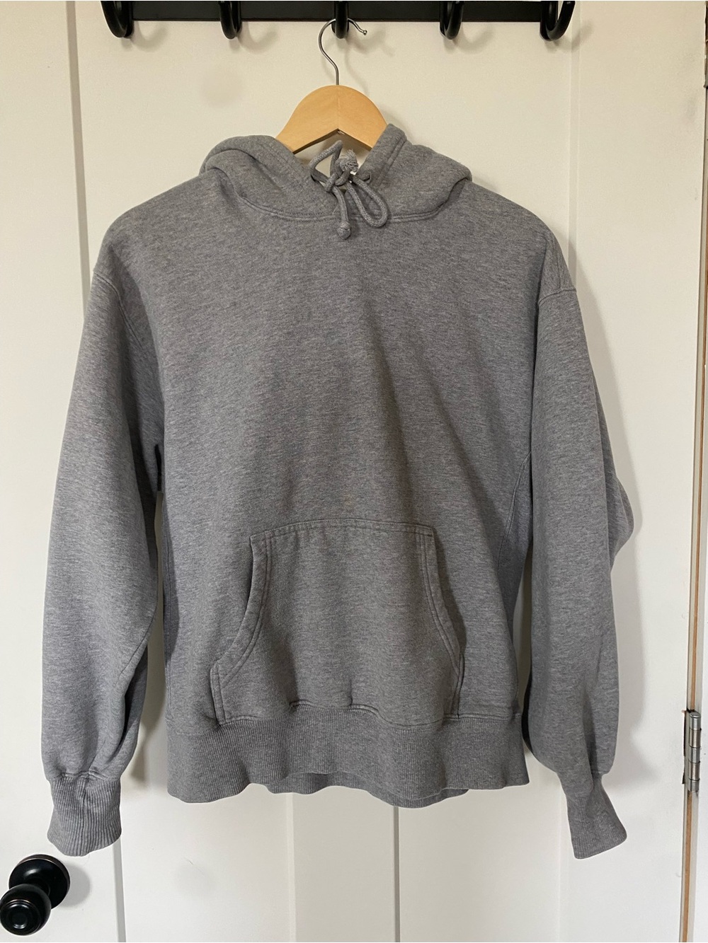 Aritzia TNA Grey Pullover Hoodie Sweatshirt
